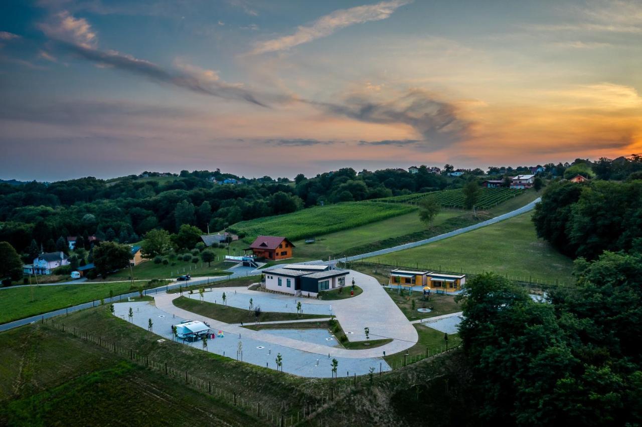 Hotel Wine Camp Hazic à Sveti Martin Na Muri Extérieur photo